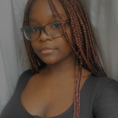 Iris Thess  zoekt een Appartement / Studio / Kamer in Tilburg