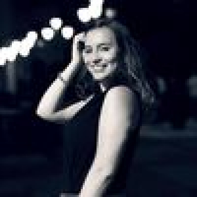 Sonya  zoekt een Appartement / Studio / Kamer in Tilburg